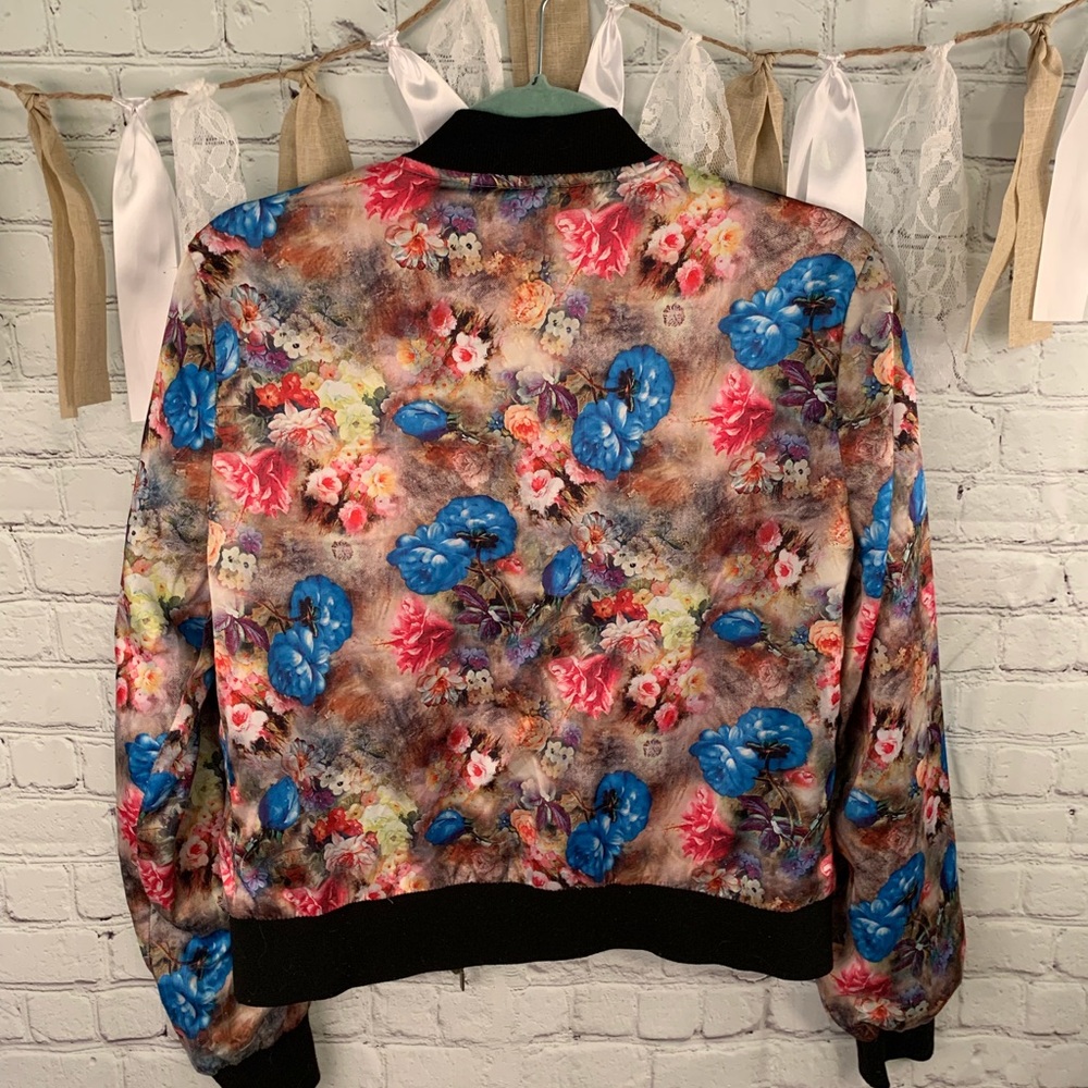 Yoki floral bomber jacket - Picture 2 of 5